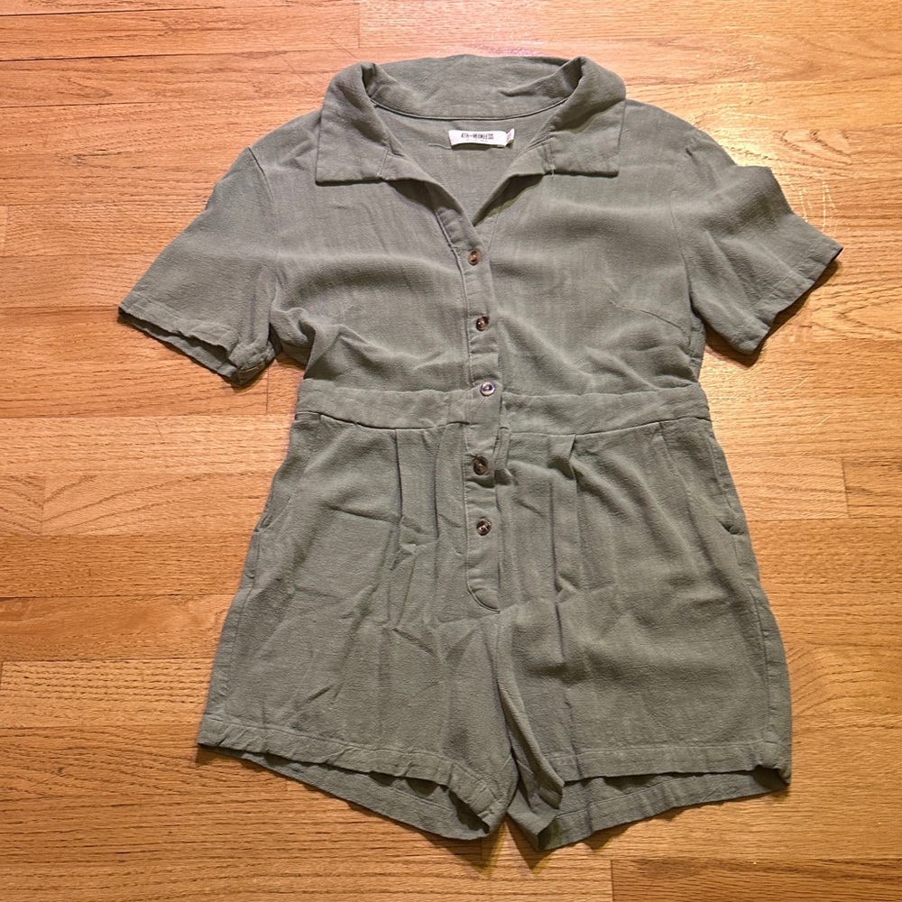 LAST CHANCE OFFER: Stylish Green Jumpsuit